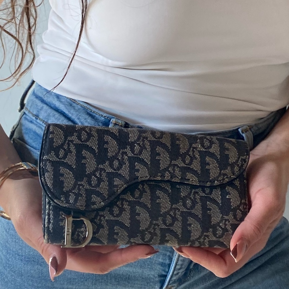 Dior Monogram Saddle Wallet CHAIN NOT INCLUDED - Picture 12 of 16
